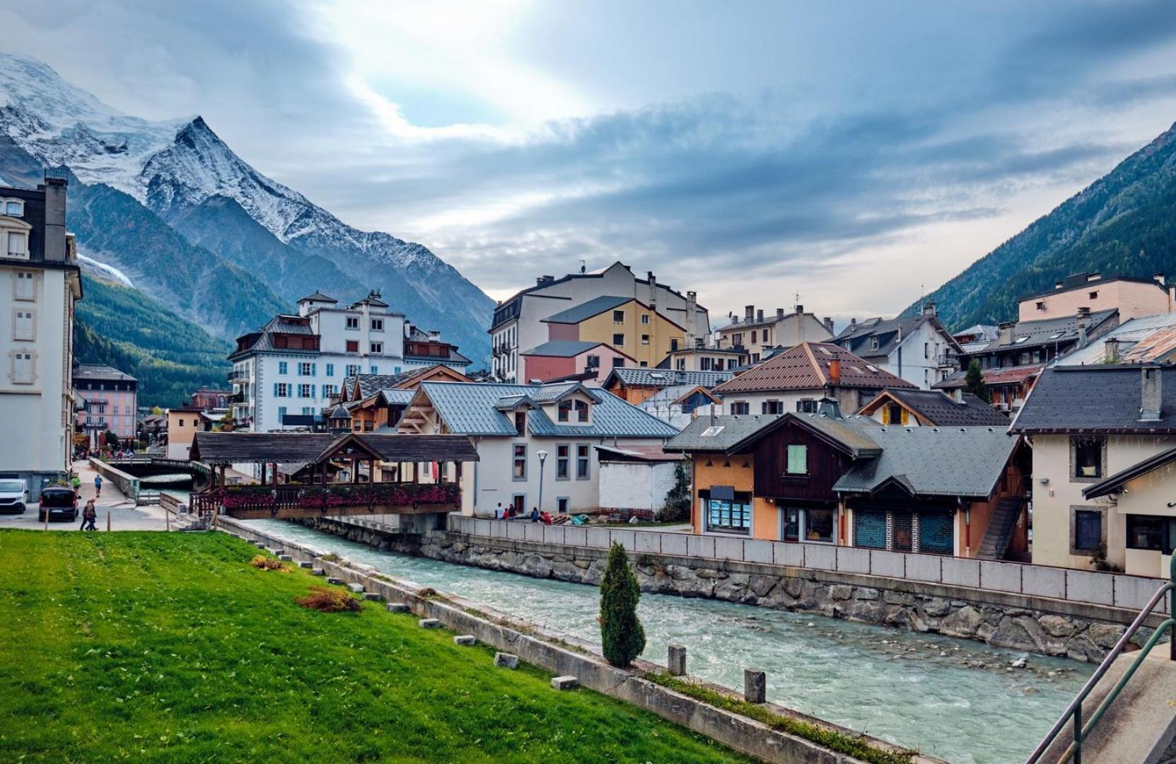 Apartment Maisonnee - A Charming Chamonix Haven Exterior foto