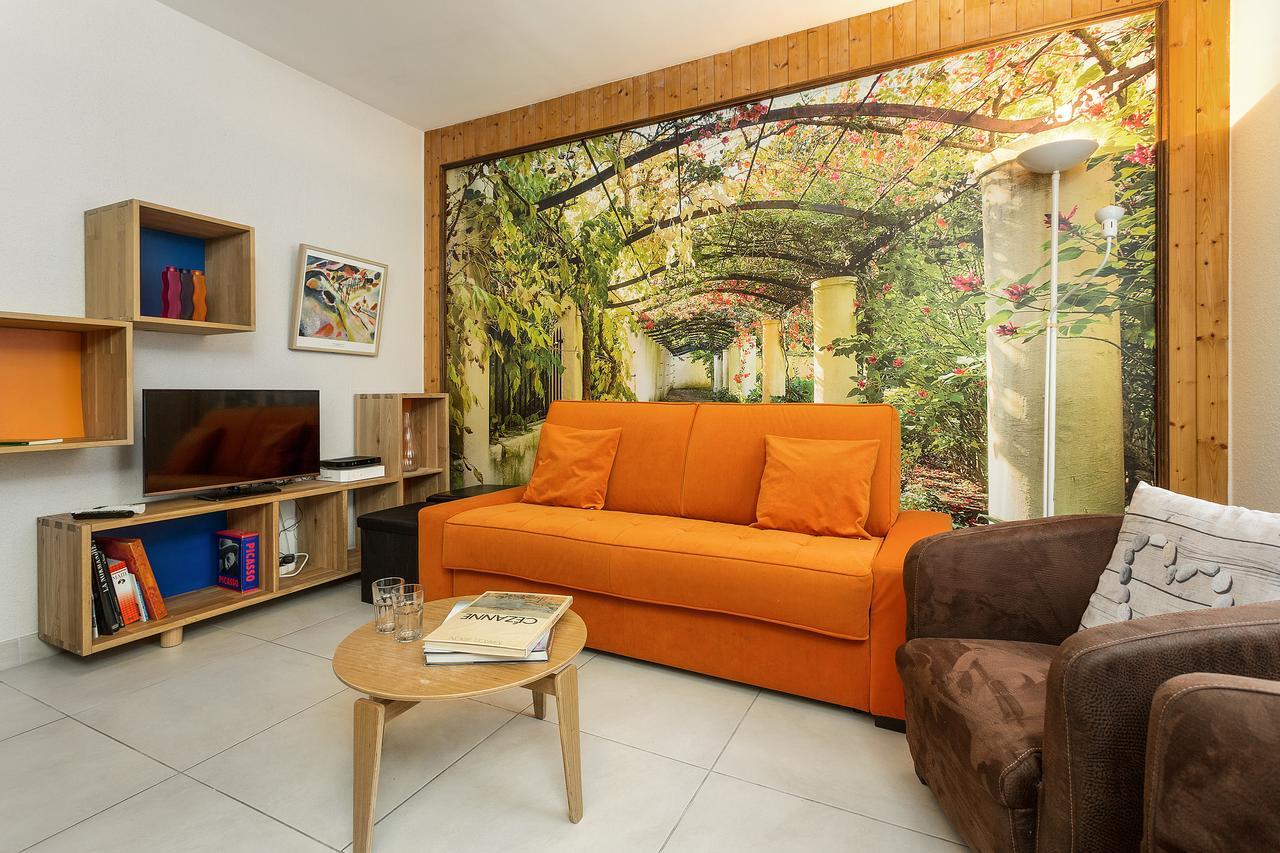 Apartment Maisonnee - A Charming Chamonix Haven Exterior foto
